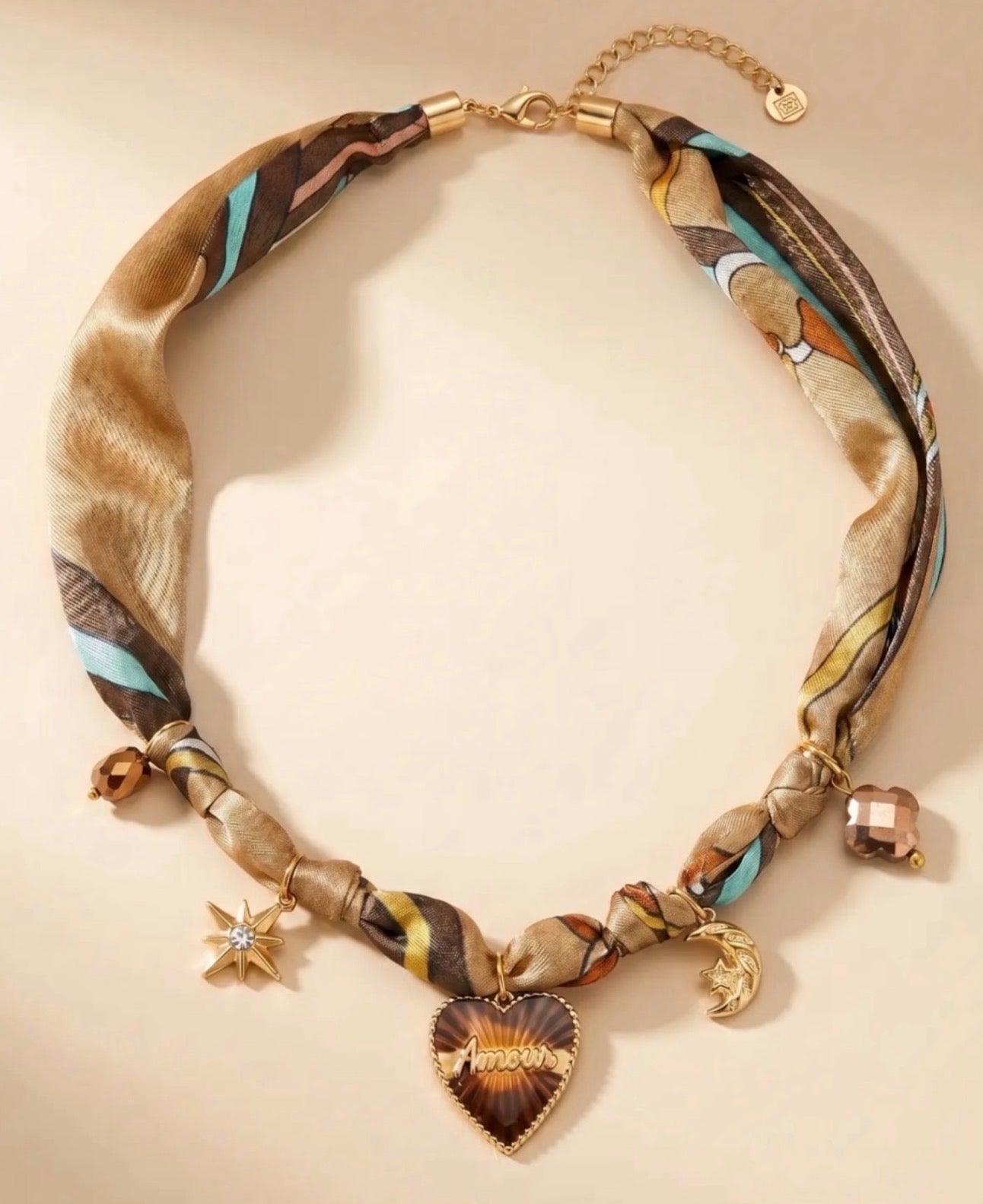 Collier foulard AMOUR